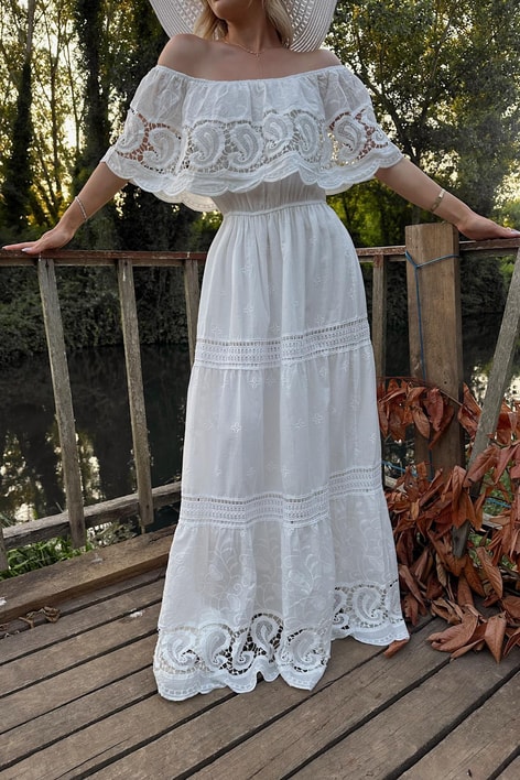 Madonna Yaka İşlemeli Elbise Beyaz