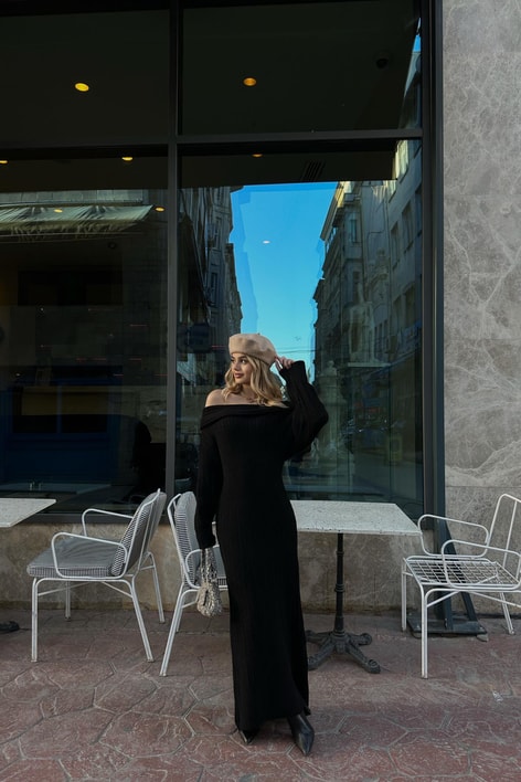 Madonna Yaka Premium Triko Elbise Siyah