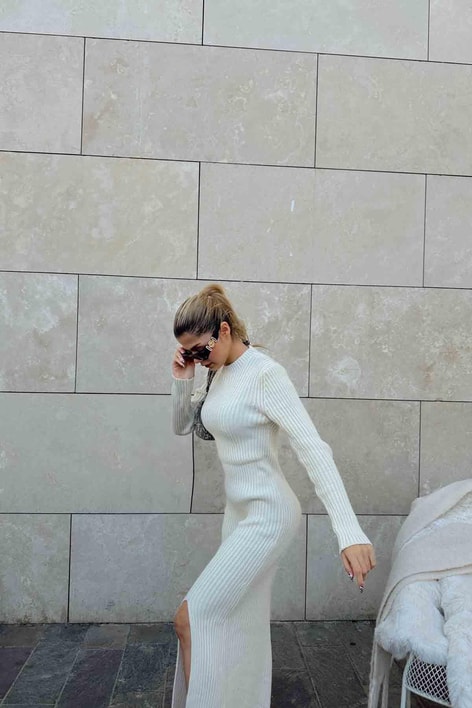 Yırtmaçlı Midi Triko Elbise Taş