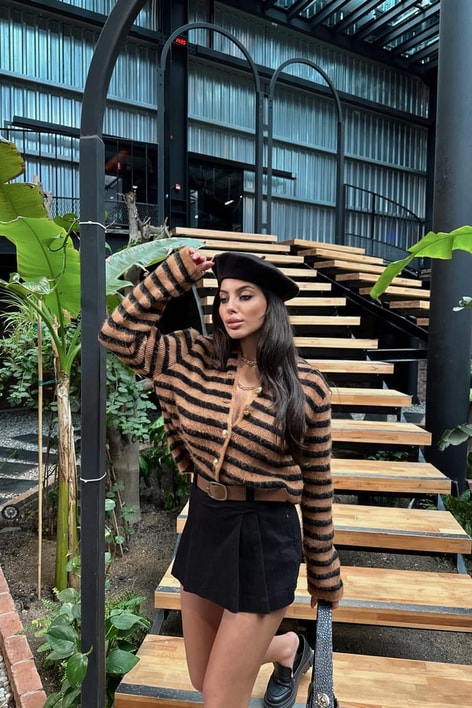 Kemer Detay Şortlu Pileli Etek Siyah