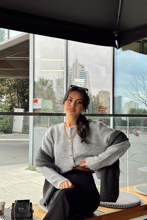 Gold Düğme Yumoş Hırka Gri