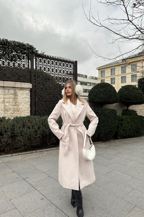 Zikzak Desen Kuşaklı Kaban Krem