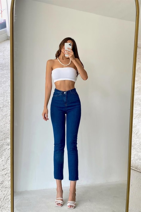 Paça Detaylı Mom Jean Koyu Mavi