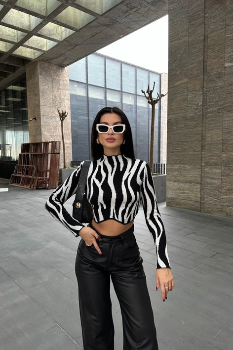 Baret Detay Wild Kazak Siyah