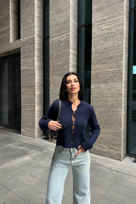 Damla Dekolteli Düğmeli Kazak Lacivert