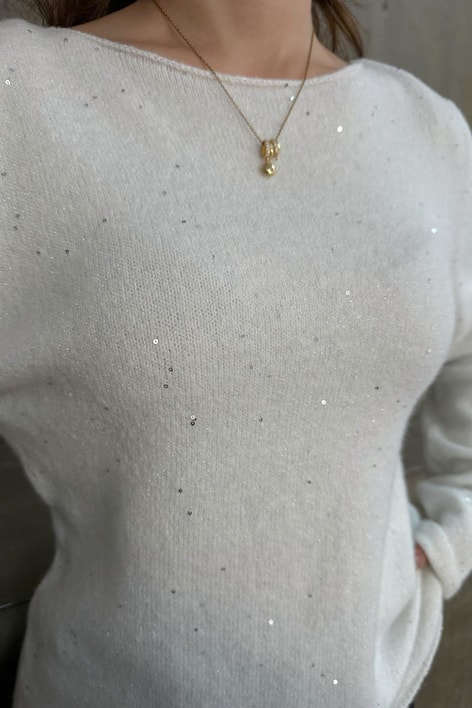 Kayık Yaka Pullu Simli Triko Kazak Beyaz