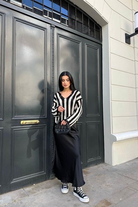 V Yaka Line Triko Kazak Siyah