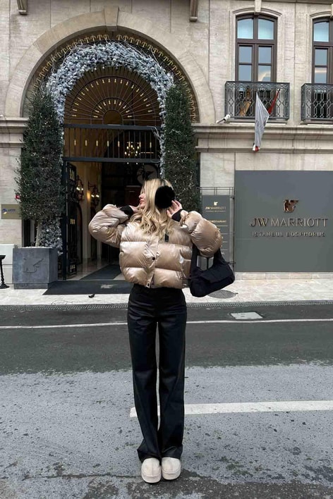 Holo Kapüşonlu Puffer Mont Bej