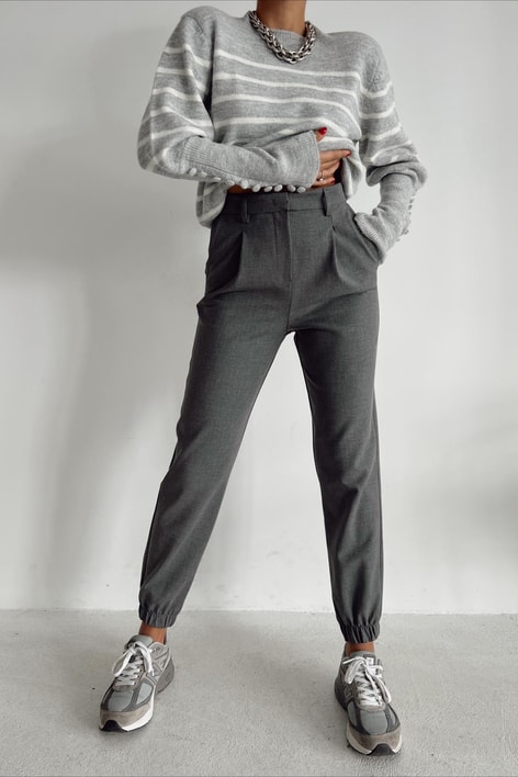 Pileli Jogging Fit Pantolon Füme