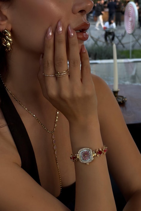 Crimson Saat Gold