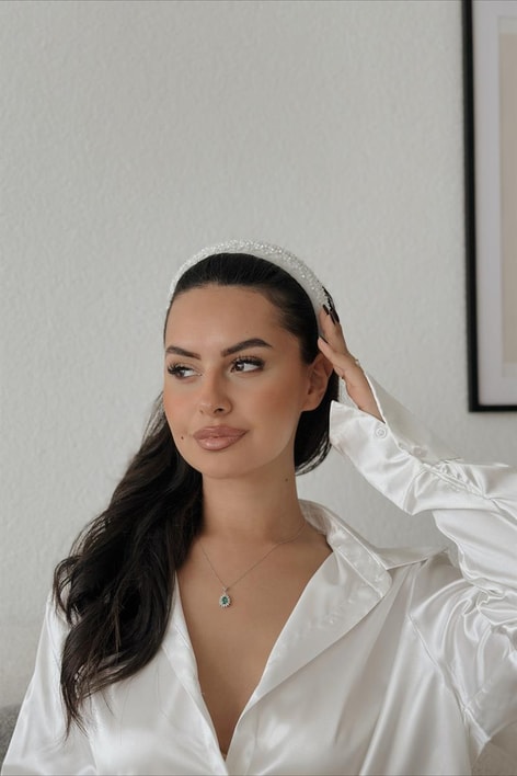 Taşlı Baget Taç Beyaz