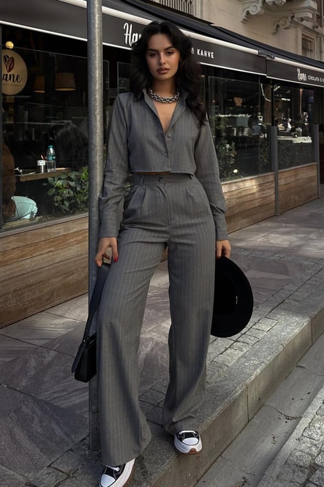 Çizgili Pantolon Gömlek Takım Gri