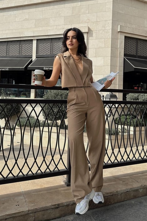 Çizgili Yelek Pantolon Takım Camel