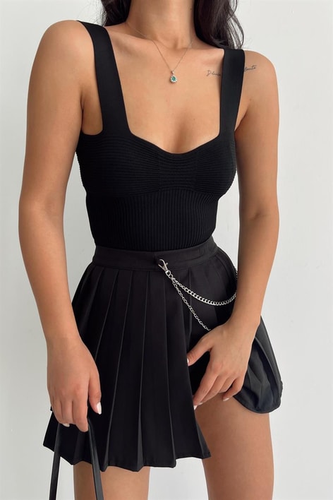 Askılı Fitil Detay Crop Top Siyah