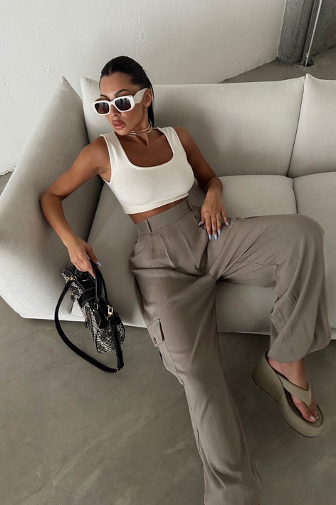 Kalın Askılı Yuvarlak Yaka Top Bej