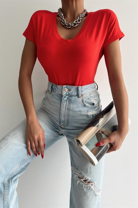 V Yaka Basic Tshirt Kırmızı
