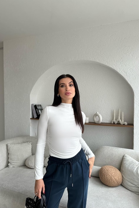 Yan Büzgülü Trend Dik Yaka Bluz Beyaz