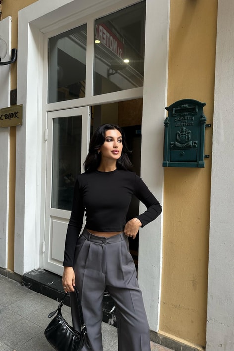 Bisiklet Yaka Basic Bluz Siyah