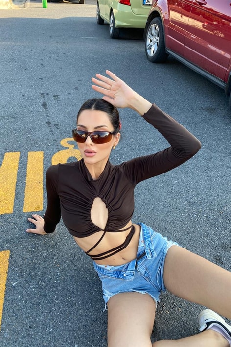 Bağlama Detay Boğazlı Bluz Acı Kahve