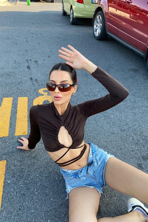 Bağlama Detay Boğazlı Bluz Acı Kahve