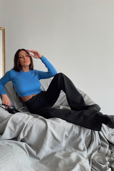 Bisiklet Yaka İnce Fitilli Bluz Mavi