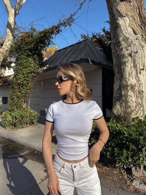 Biyeli Basic Bluz Beyaz