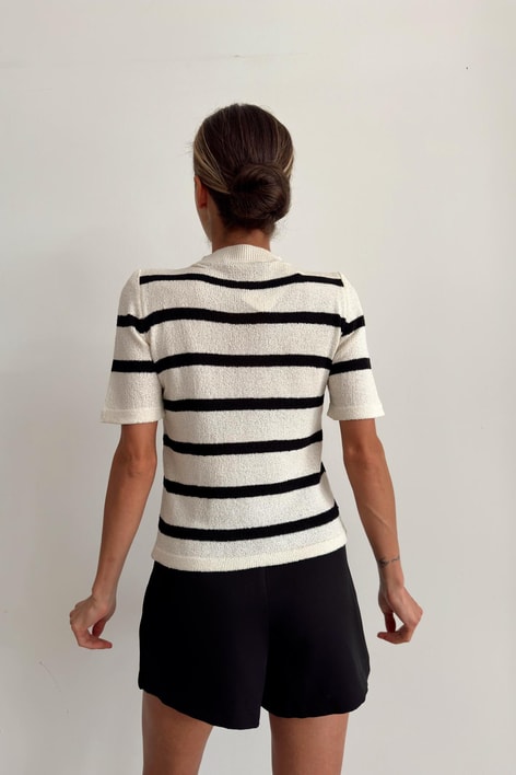 Çelik Örme Çizgili Bluz Krem