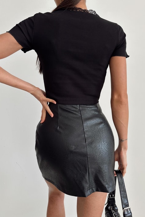 Dantel Yaka Kısa Kol Crop Siyah