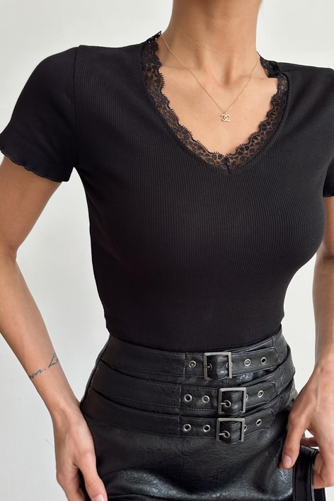 Dantel Yaka Kısa Kol Crop Siyah