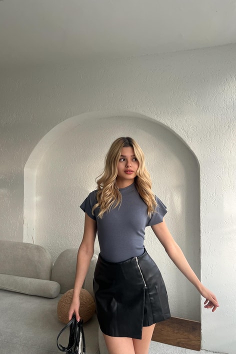 Dik Yaka Kısa Kollu Bluz Antrasit