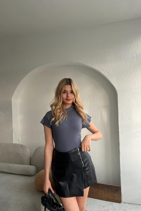 Dik Yaka Kısa Kollu Bluz Antrasit