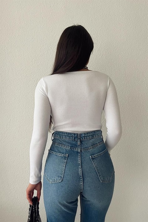 Kare Yaka Uzun Kollu Bluz Beyaz