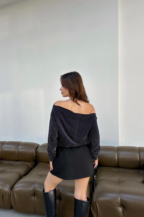 Kayık Yaka Simli Bluz Siyah