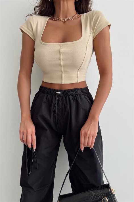 Korsaj Dikişli Bluz Bej