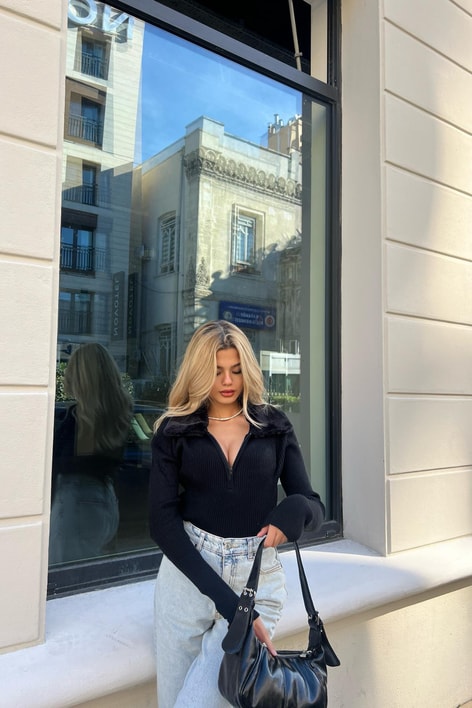 Kürk Yaka Fitilli Triko Bluz Siyah