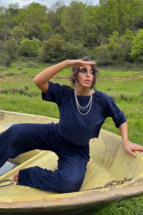 Piliseli Crop Bluz Lacivert