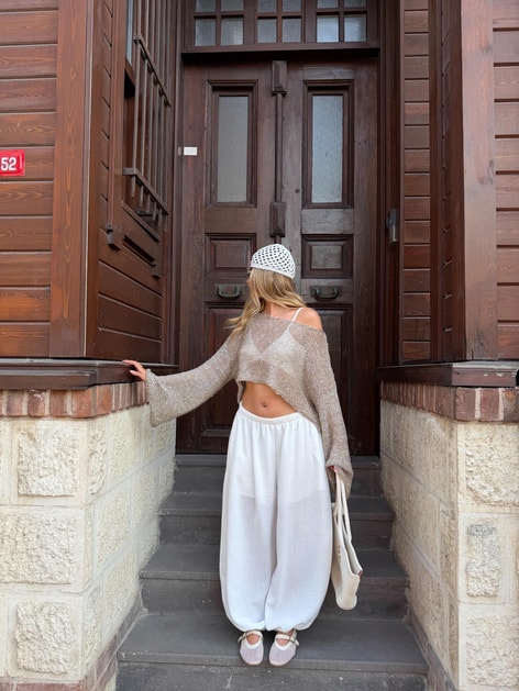 Pullu Beach Salaş Crop Taş
