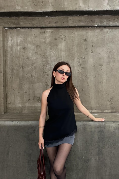 Scuba Asimetrik Dantel Detay Bluz Siyah