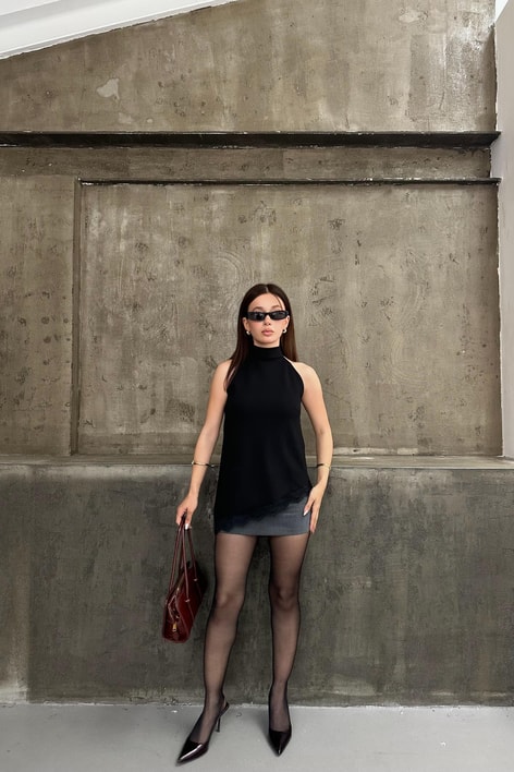 Scuba Asimetrik Dantel Detay Bluz Siyah