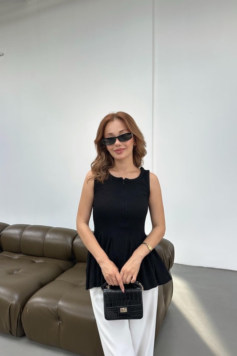 Sıfır Kol Volanlı Triko Bluz Siyah