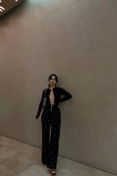 Su Yolu Taşlı Bağlamalı Bluz Siyah