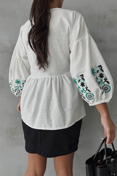 V Yaka Etnik İşlemeli Bluz Beyaz