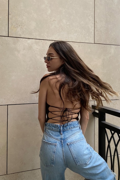 Çapraz Sırt Dekolteli Bodysuit Koyu Kahve