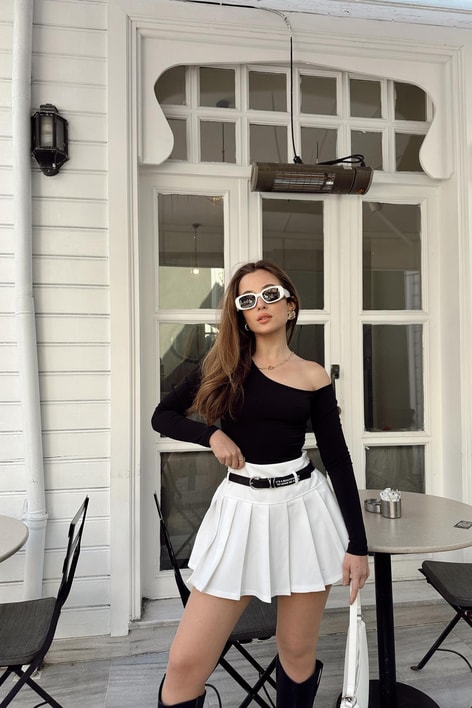 Sırt Dekolteli Fit Bodysuit Siyah