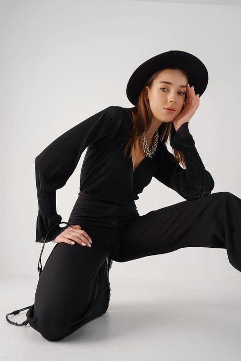 Volan Kol Piliseli Bodysuit Siyah