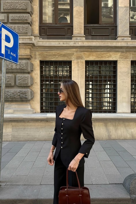 Gold Düğmeli Princess Blazer Siyah