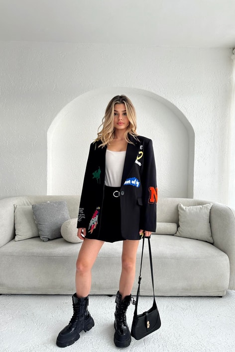 Tasarım Armalı Blazer Ceket Siyah