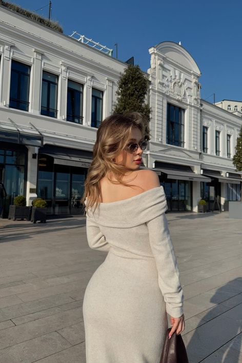 Açık Omuz Drapeli Elbise Bej Melanj