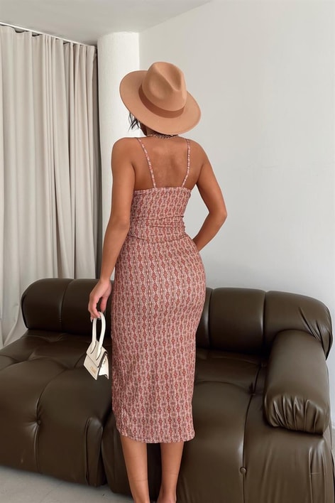 Askılı Çıtır Yırtmaçlı Elbise Taba