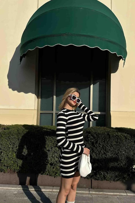 Basic Line Triko Elbise Siyah-Beyaz